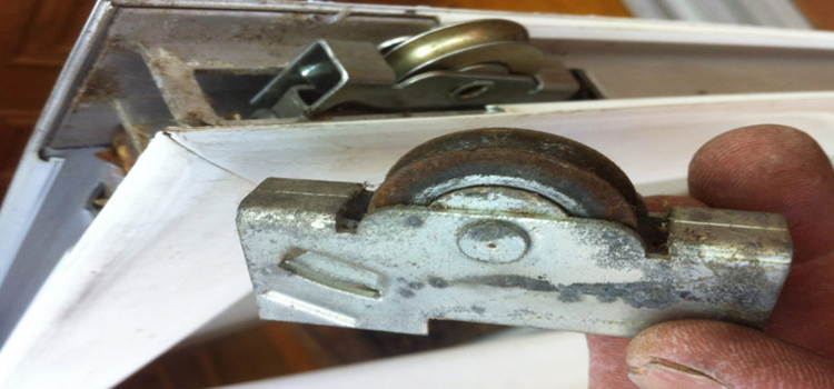 screen door roller repair in Schaumburg, IL